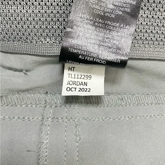 Men's Greg Norman Shark Straight Leg Chino Golf Pants  Regular Fit in Gray 40/32 - Picture 6 of 8